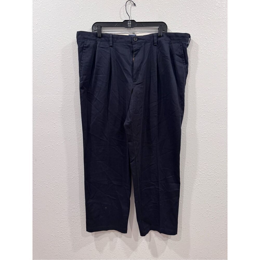 Dockers Easy Khakis, Classic Fit‎ pleated navy dress pants size 42x30